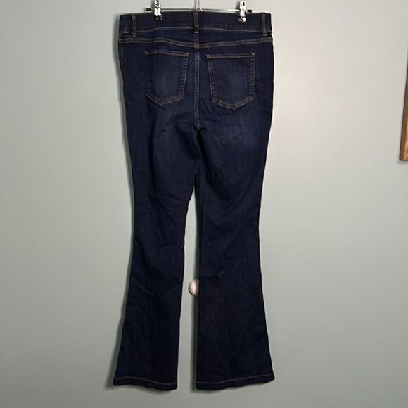 Spanx Flare Jeans in Midnight Shade NWT - Picture 6 of 9